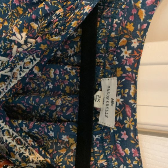 Set of 3 Blouses - 2X - Picture 2 of 7